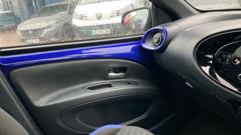 Toyota Aygo X 1.0 VVT-i Edge 5dr Auto Petrol Hatchback